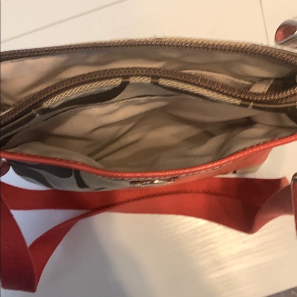 Coach Signature Crossbody Bag - Picture 5 of 9